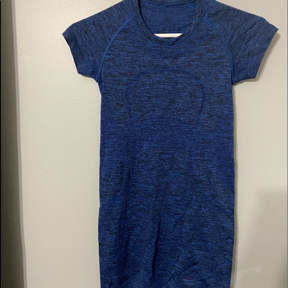 Swiftly tech lululemon short sleeve shirt